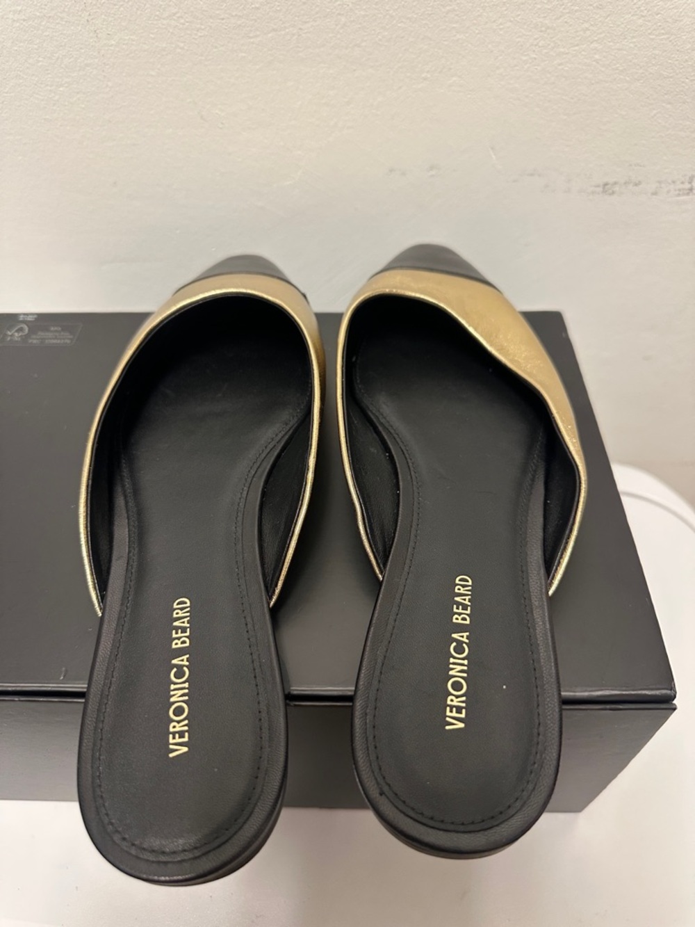 Veronica Beard Carlotta Metallic Gold and Black Leather Slip-On Mules, so comfy - Picture 8 of 9